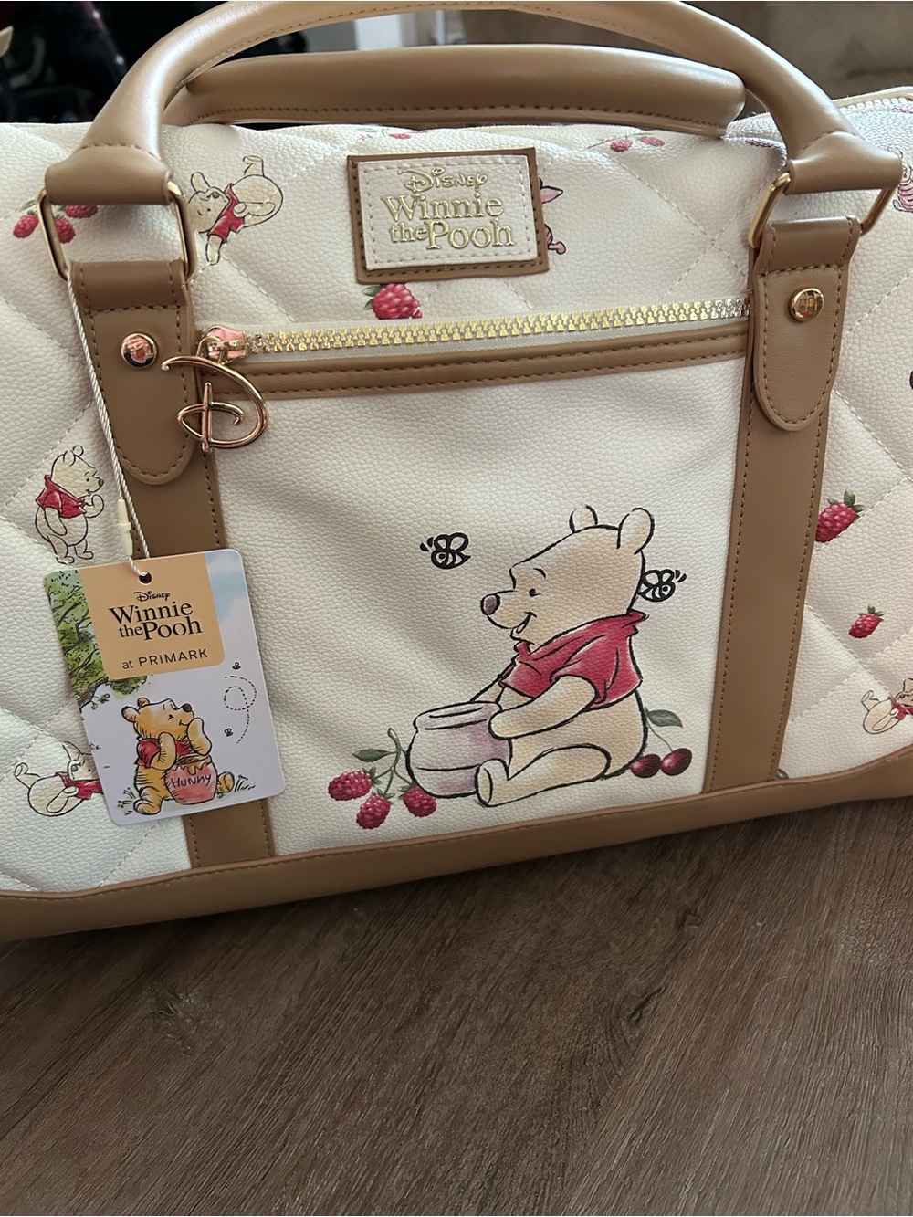 NWT Pooh with Berries Cream & Tan Quilted Satchel Bag - Picture 8 of 8